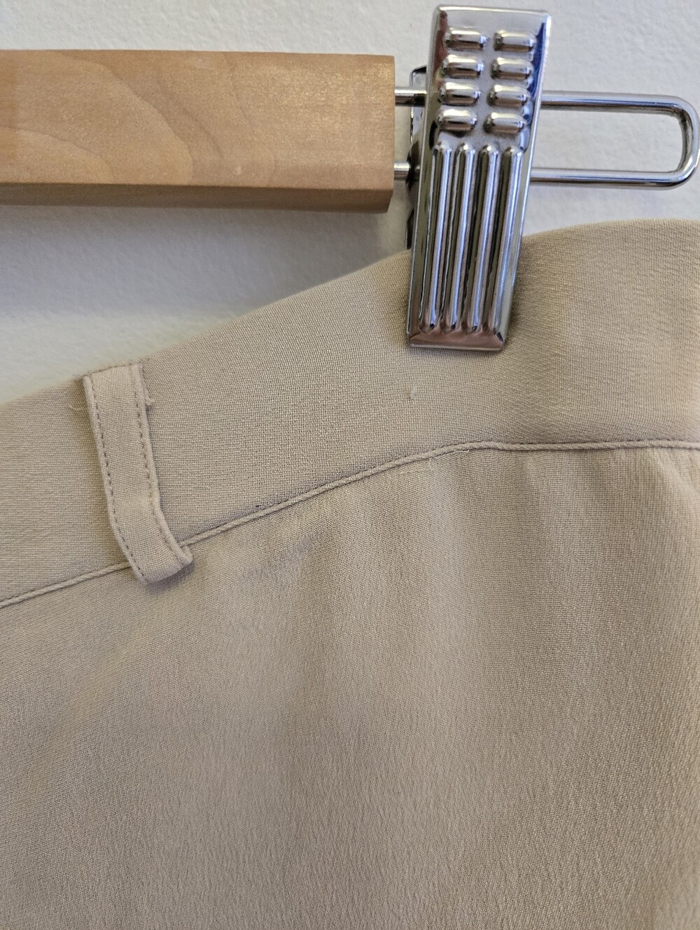 3/$30 Vintage High-Waist Silk Beige Trousers Size S/M - Picture 9 of 11